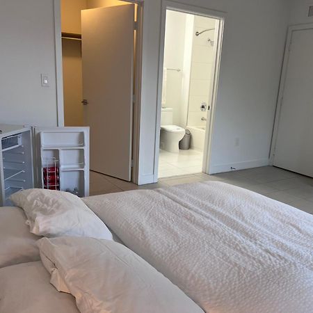 מיאמי Master Bed Room In Calle Ocho מראה חיצוני תמונה