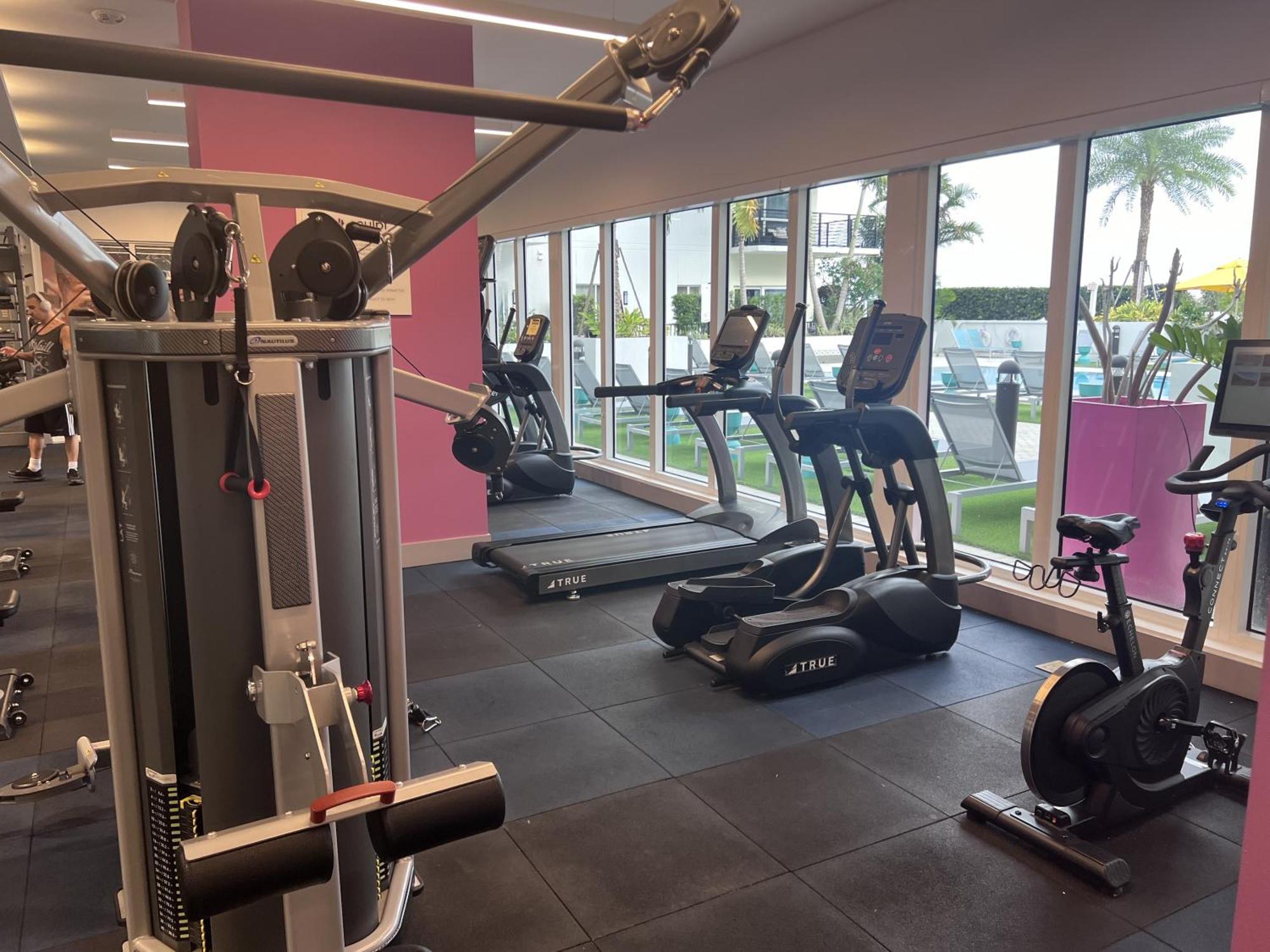 מיאמי Master Bed Room In Calle Ocho מראה חיצוני תמונה