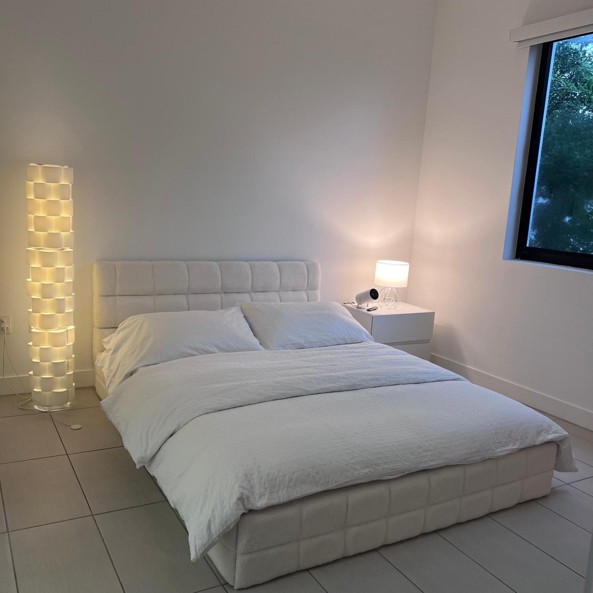 מיאמי Master Bed Room In Calle Ocho מראה חיצוני תמונה