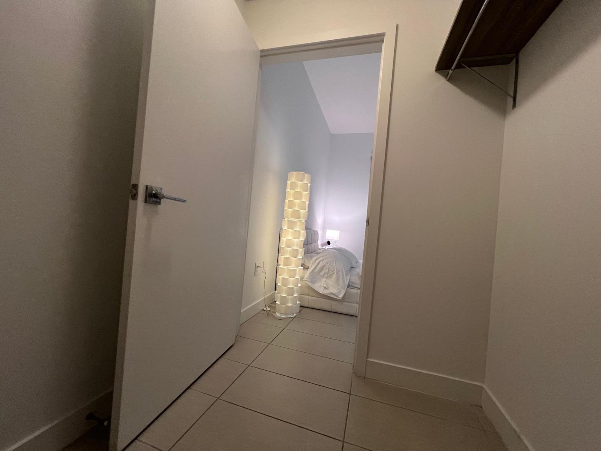 מיאמי Master Bed Room In Calle Ocho מראה חיצוני תמונה