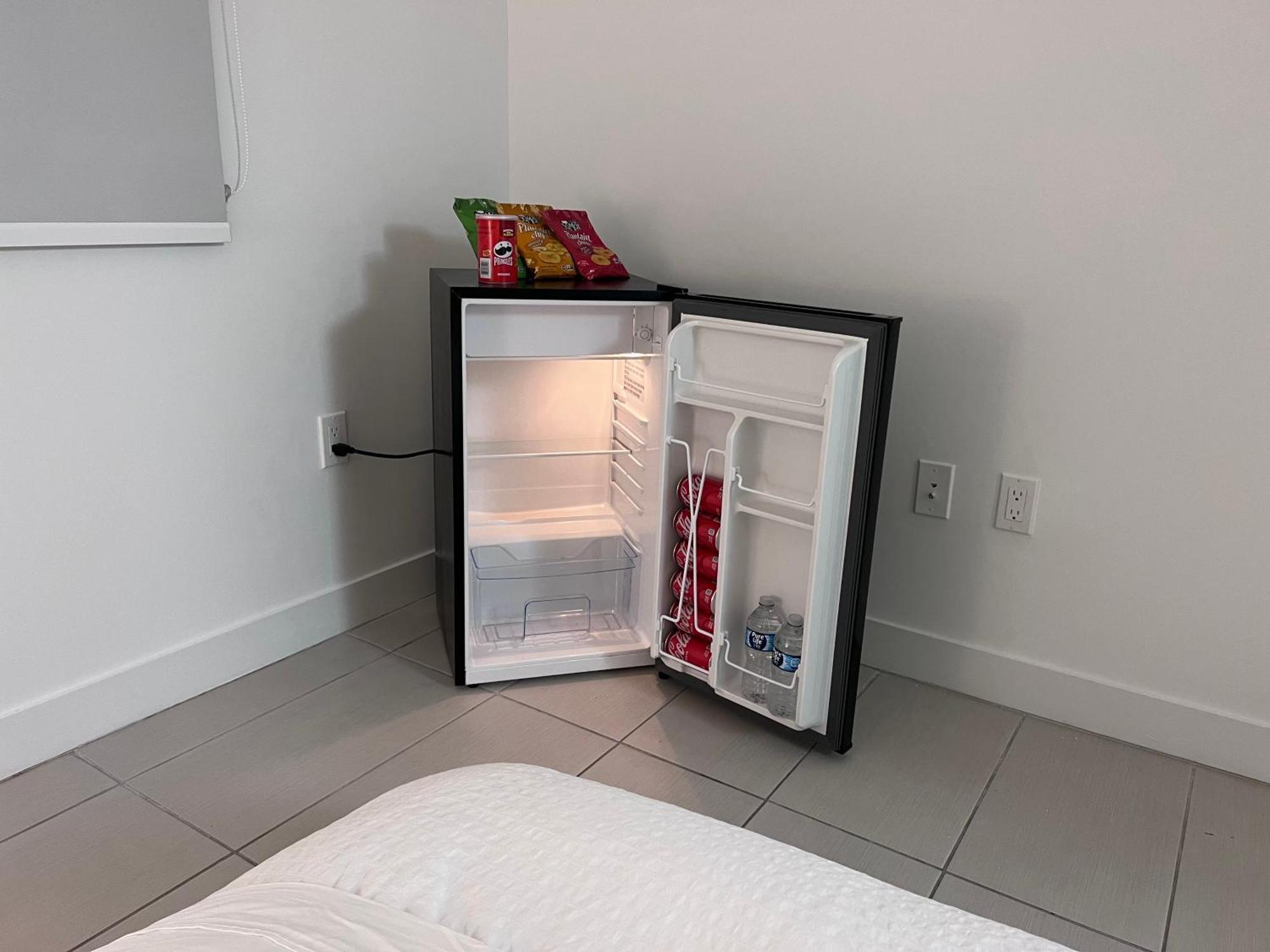 מיאמי Master Bed Room In Calle Ocho מראה חיצוני תמונה