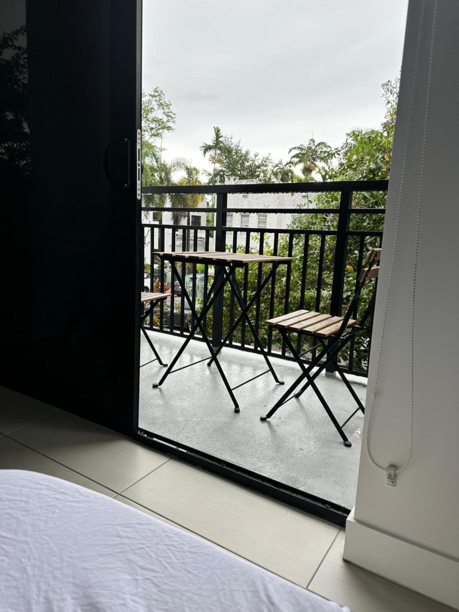 מיאמי Master Bed Room In Calle Ocho מראה חיצוני תמונה